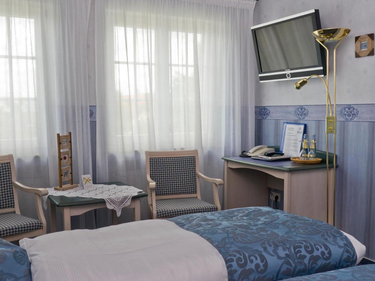 Kucher'S Landhotel Darscheid Habitación foto